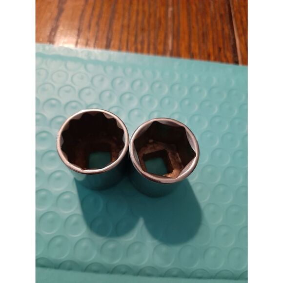 Vintage Craftsman Lot 2 3/4" 6 and 12 Point 3/8" Drive Sockets - Picture 3 of 4